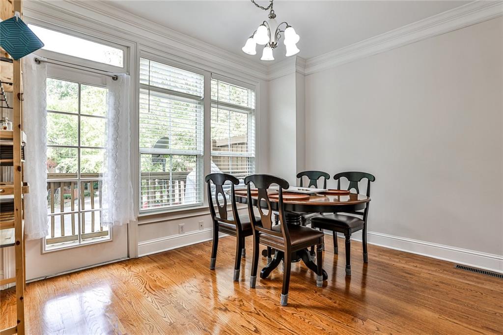 5480 Glenridge View Unit 2008