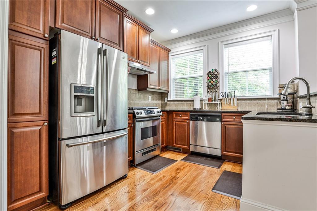 5480 Glenridge View Unit 2008