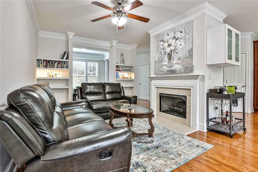 5480 Glenridge View Unit 2008