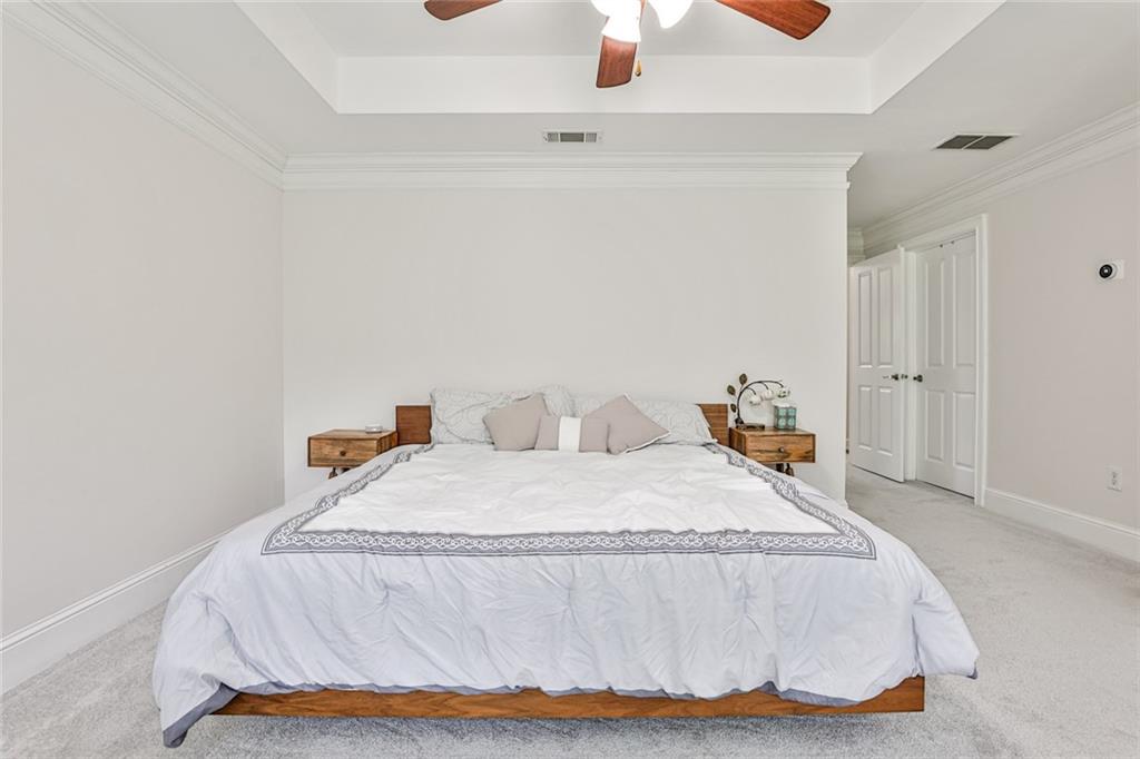 5480 Glenridge View Unit 2008