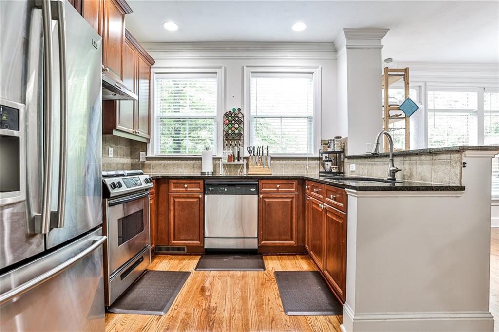5480 Glenridge View Unit 2008