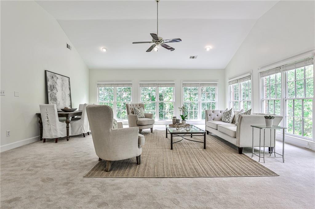 345 W Berwicke Common