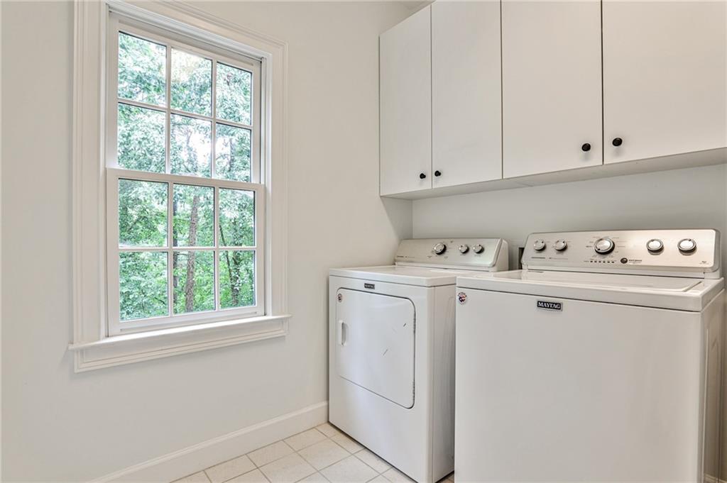 345 W Berwicke Common