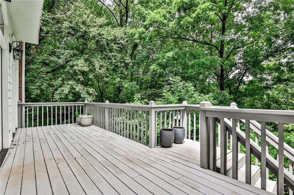 345 W Berwicke Common