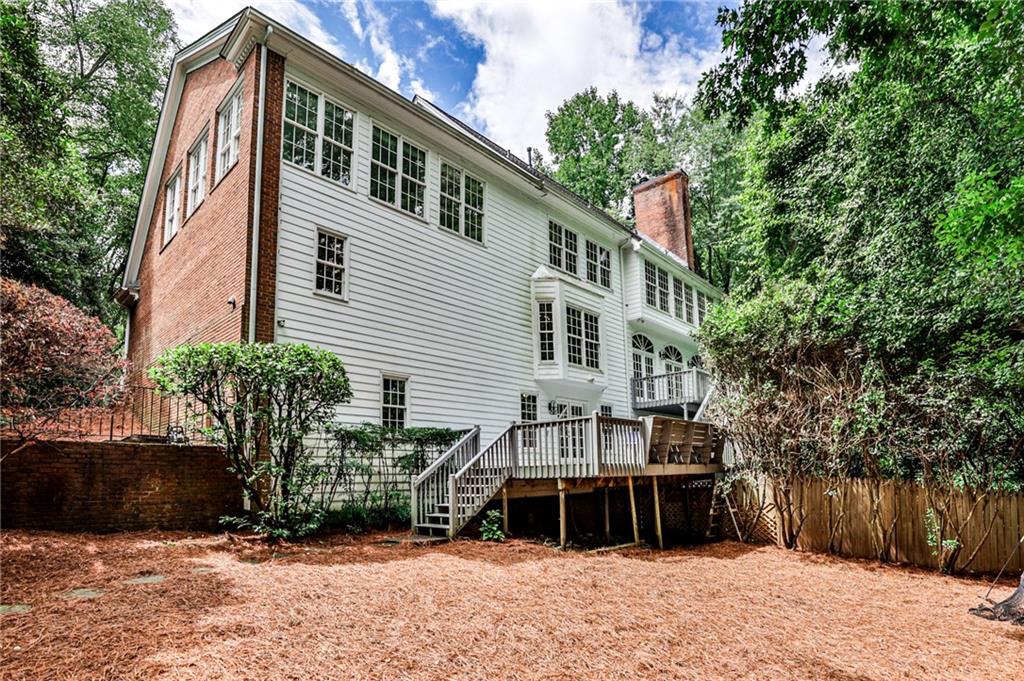 345 W Berwicke Common