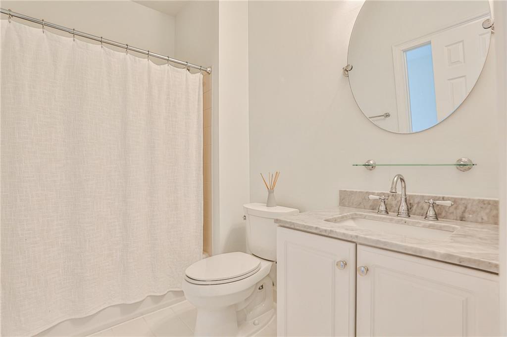 345 W Berwicke Common