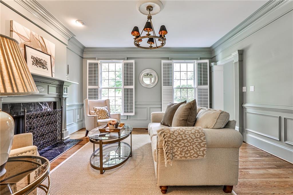 345 W Berwicke Common