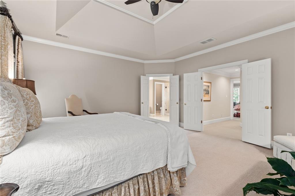 1058 Saint James Crossing NE
