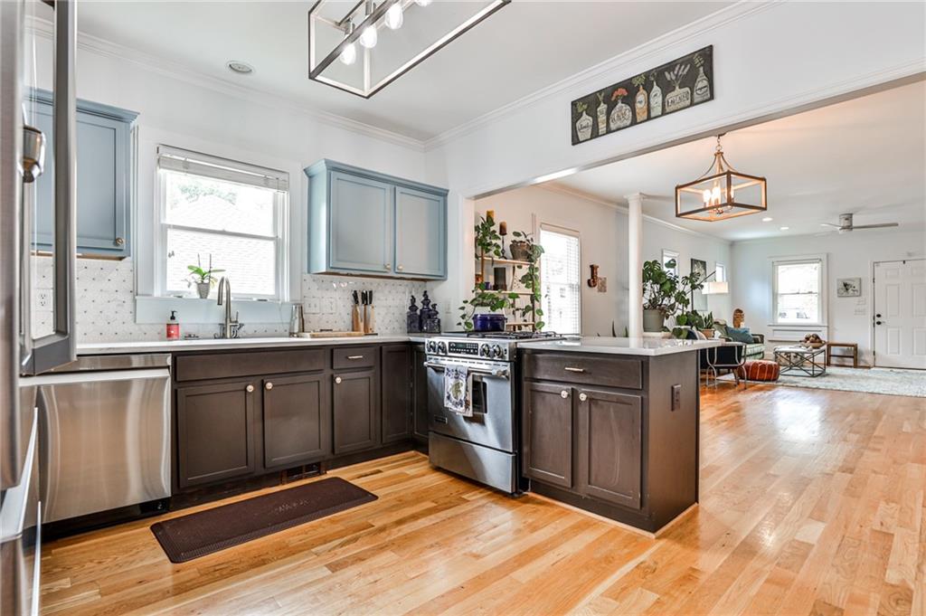1985 Main Street NW