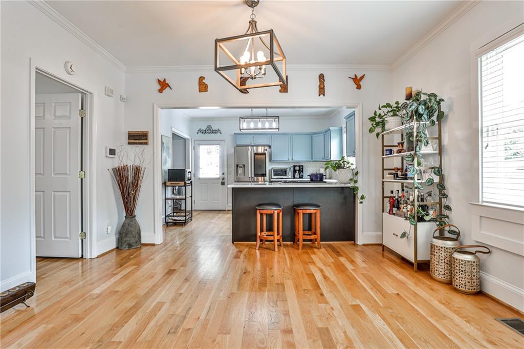 1985 Main Street NW