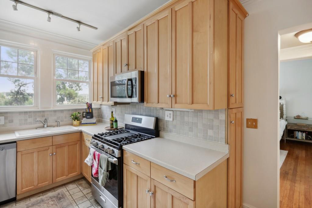 435 10th Street NE Unit 24