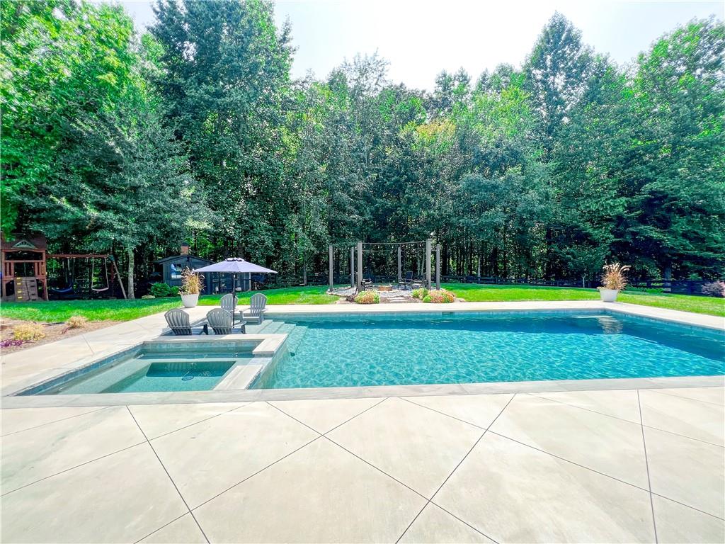 716 Goodson Road