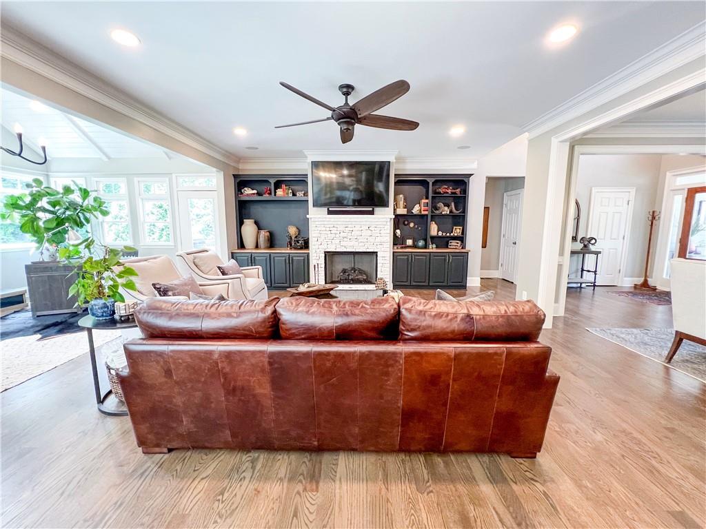 716 Goodson Road