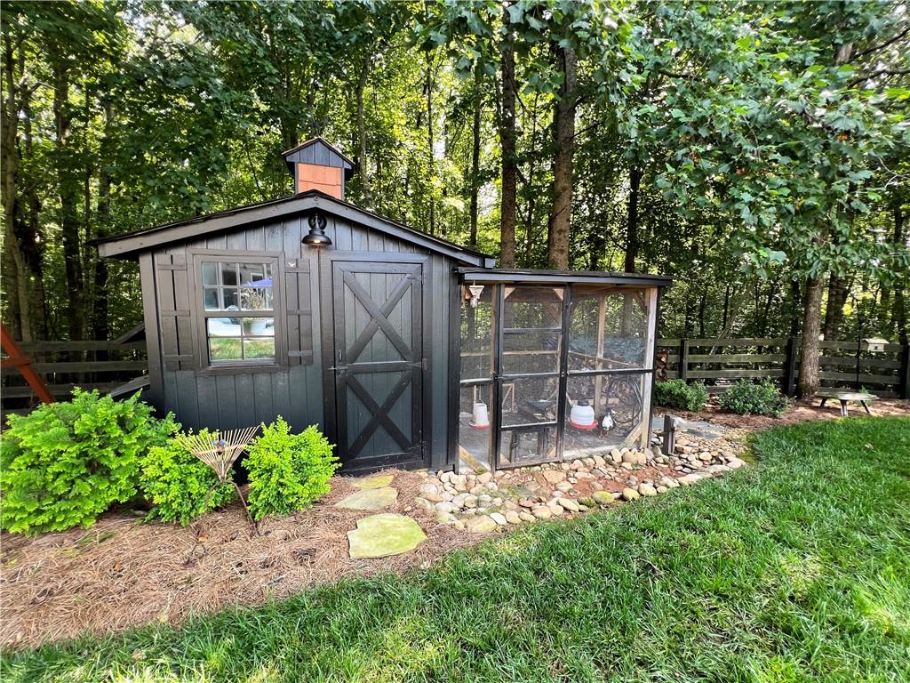 716 Goodson Road