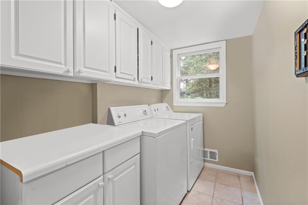 270 AMHERST Court