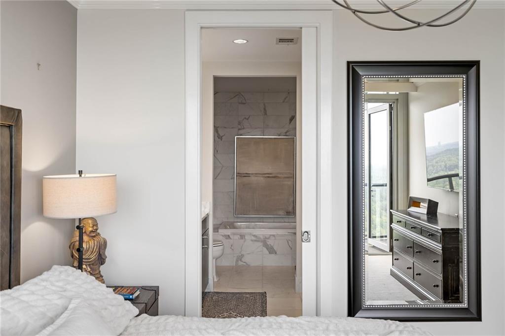 3630 Peachtree Road NE Unit 2009