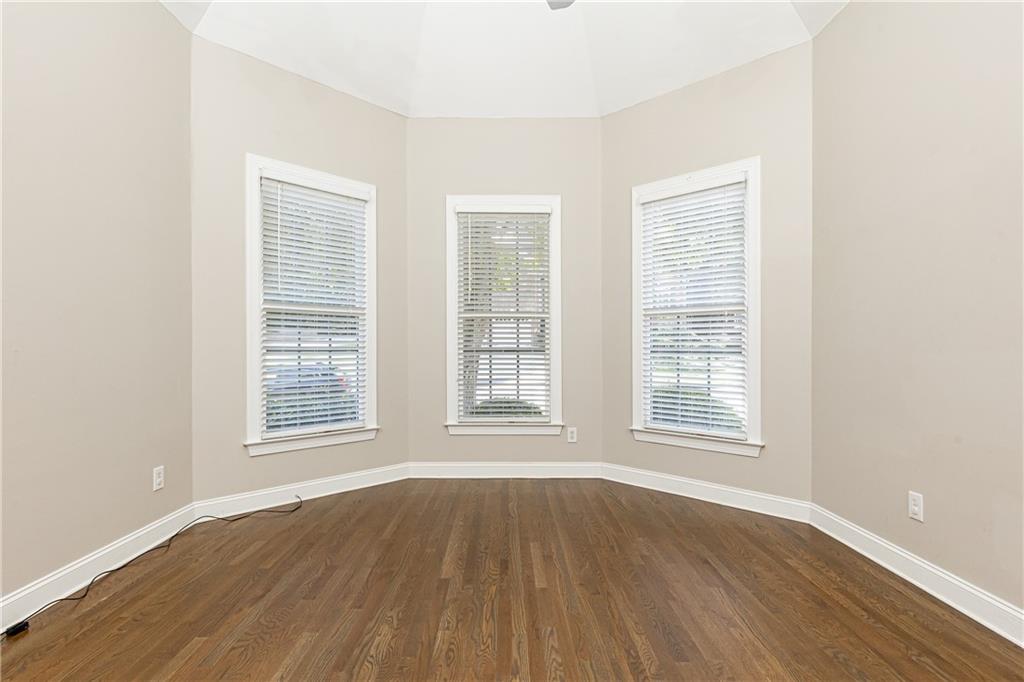 1613 Hampton Oaks Bend