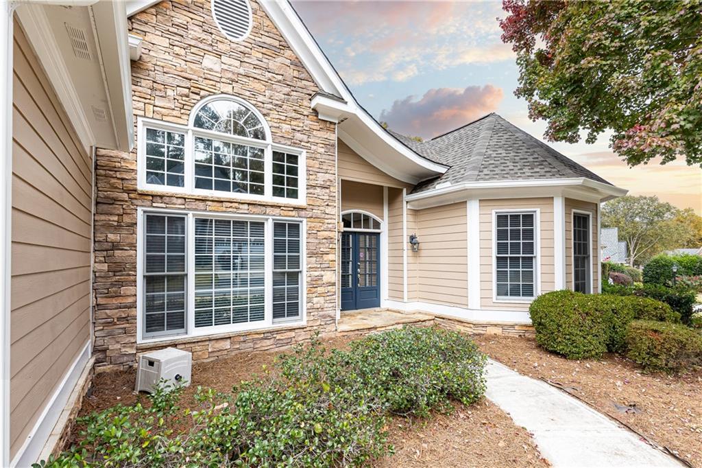 1613 Hampton Oaks Bend
