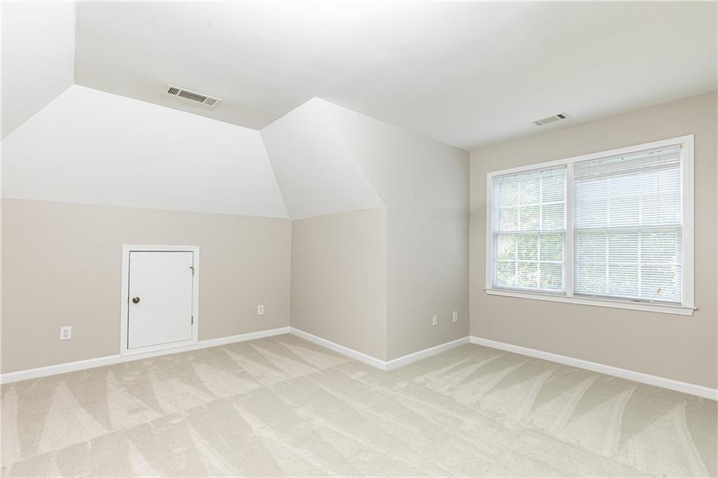 1613 Hampton Oaks Bend