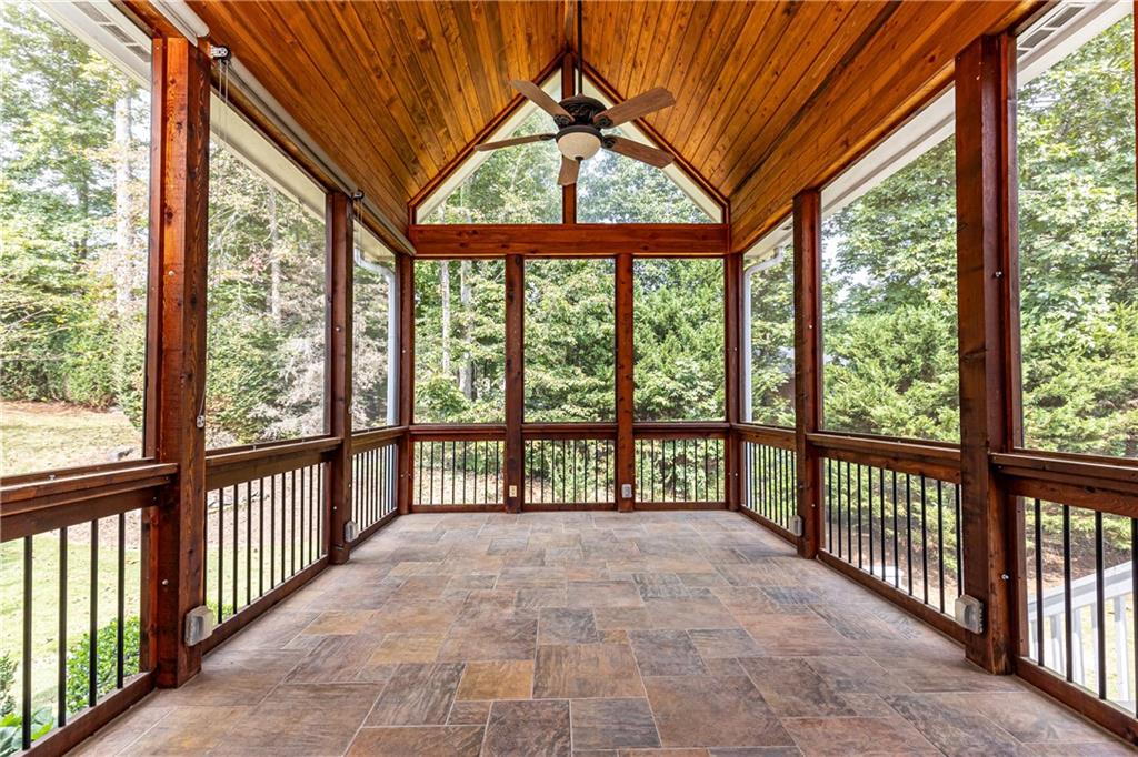 1613 Hampton Oaks Bend