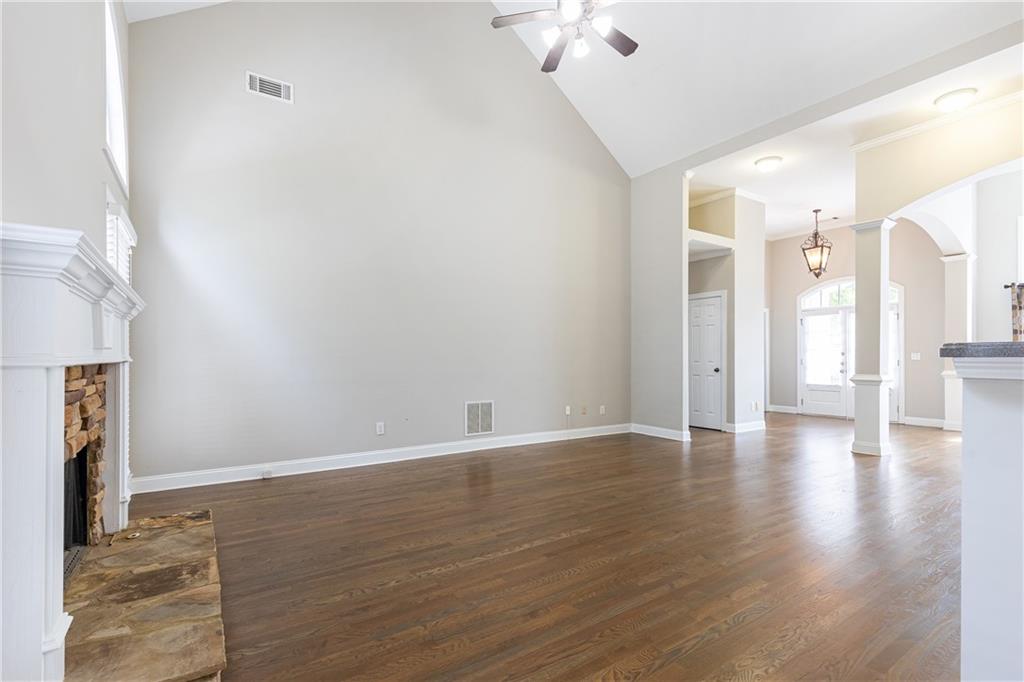 1613 Hampton Oaks Bend