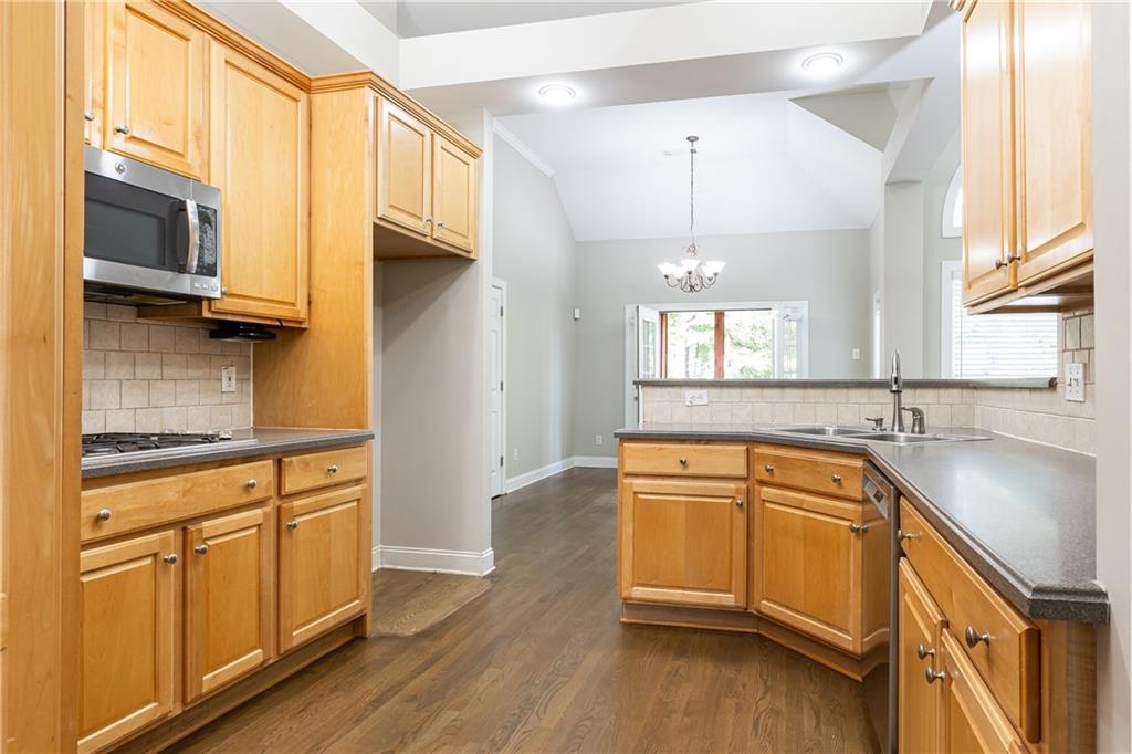 1613 Hampton Oaks Bend