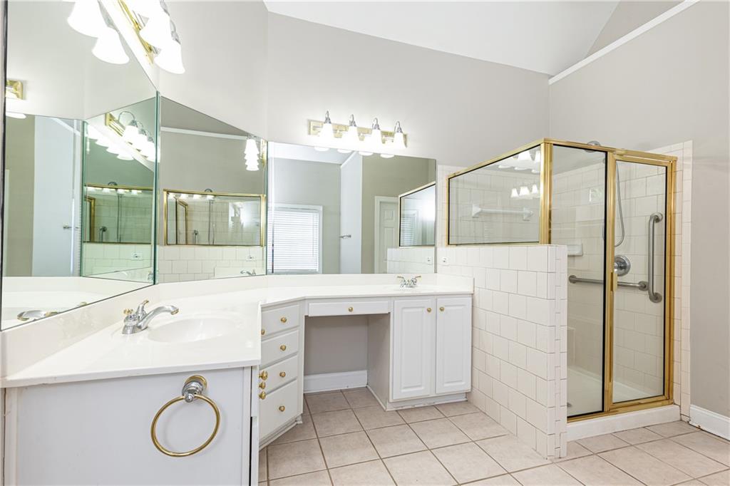 1613 Hampton Oaks Bend