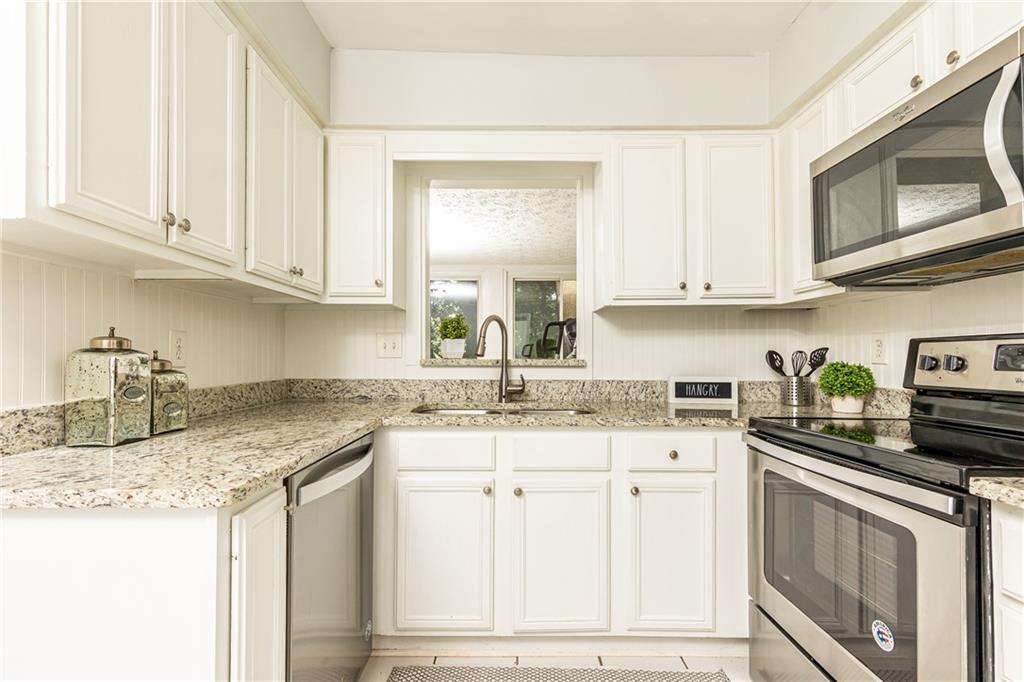 142 Elysian Way NW
