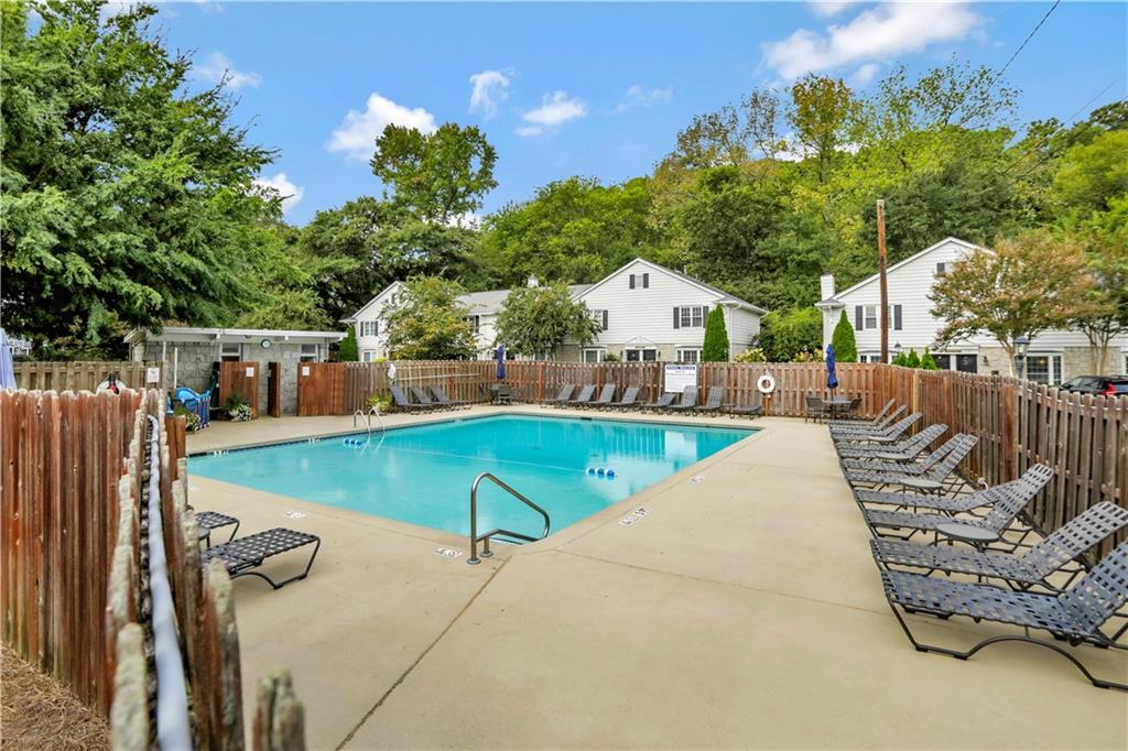 136 Peachtree Memorial Drive NW Unit IH3