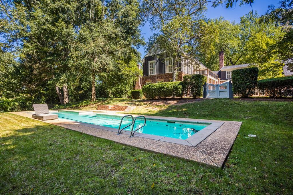 499 Johnson Ferry Road NW