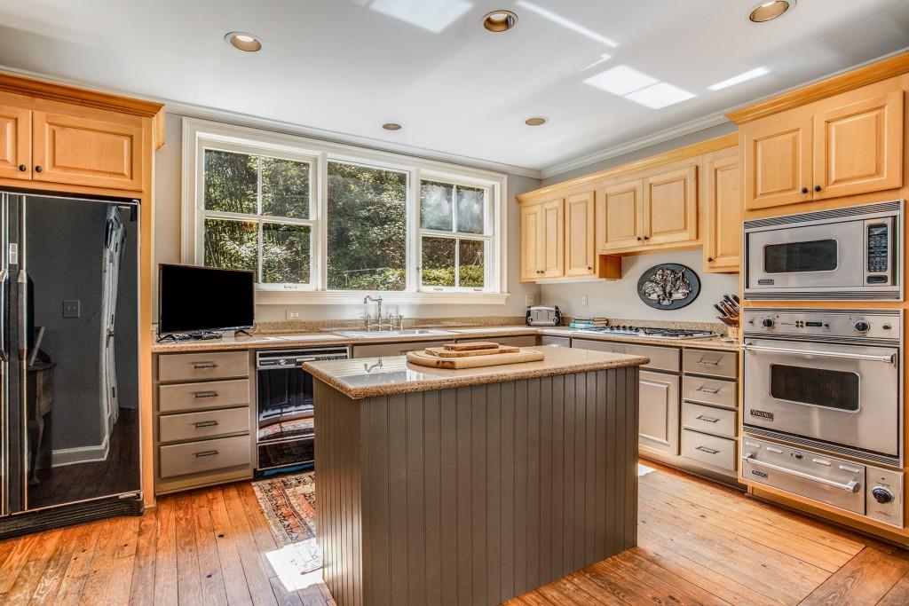 499 Johnson Ferry Road NW