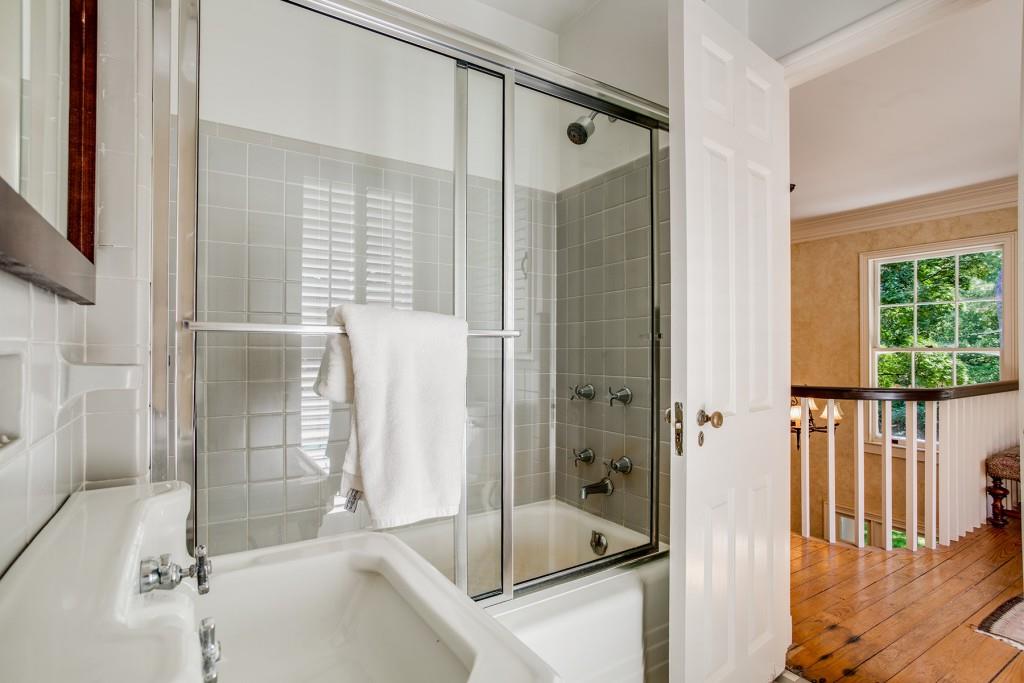 499 Johnson Ferry Road NW