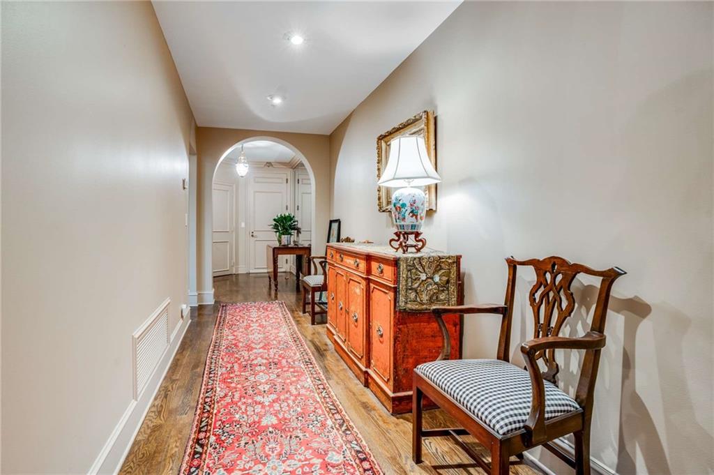 2660 Peachtree Road Unit 5B
