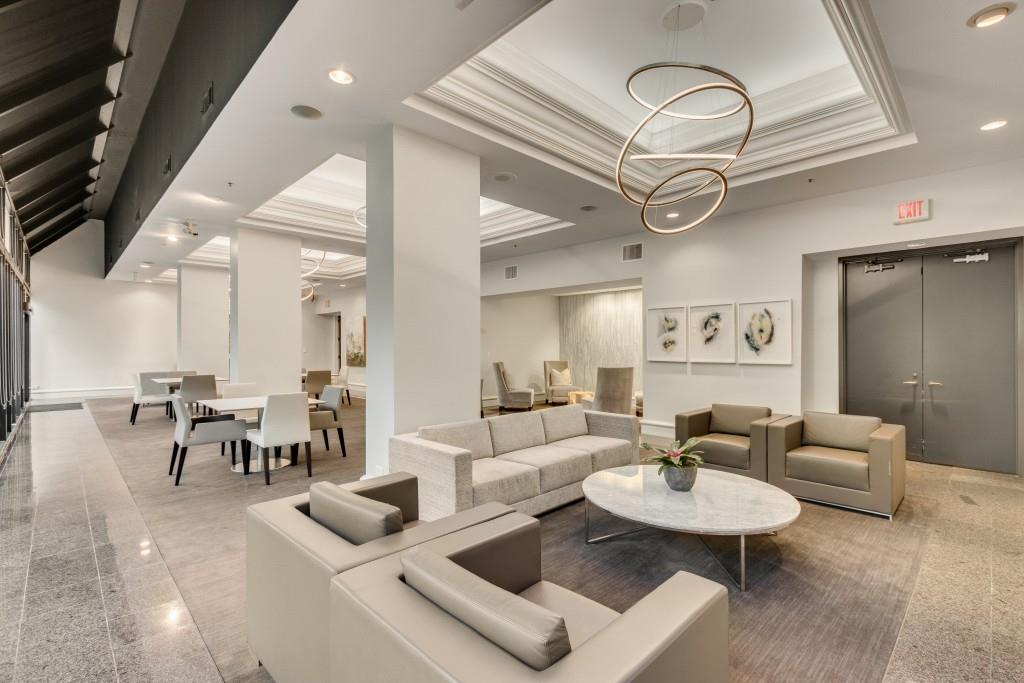 2660 Peachtree Road Unit 5B