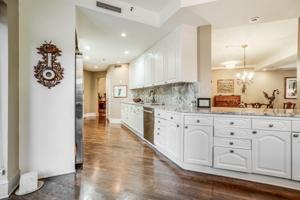 2660 Peachtree Road Unit 5B