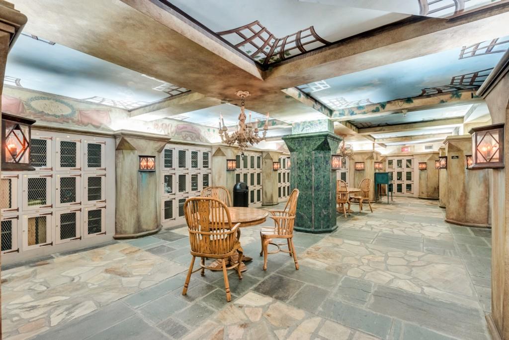 2660 Peachtree Road Unit 5B