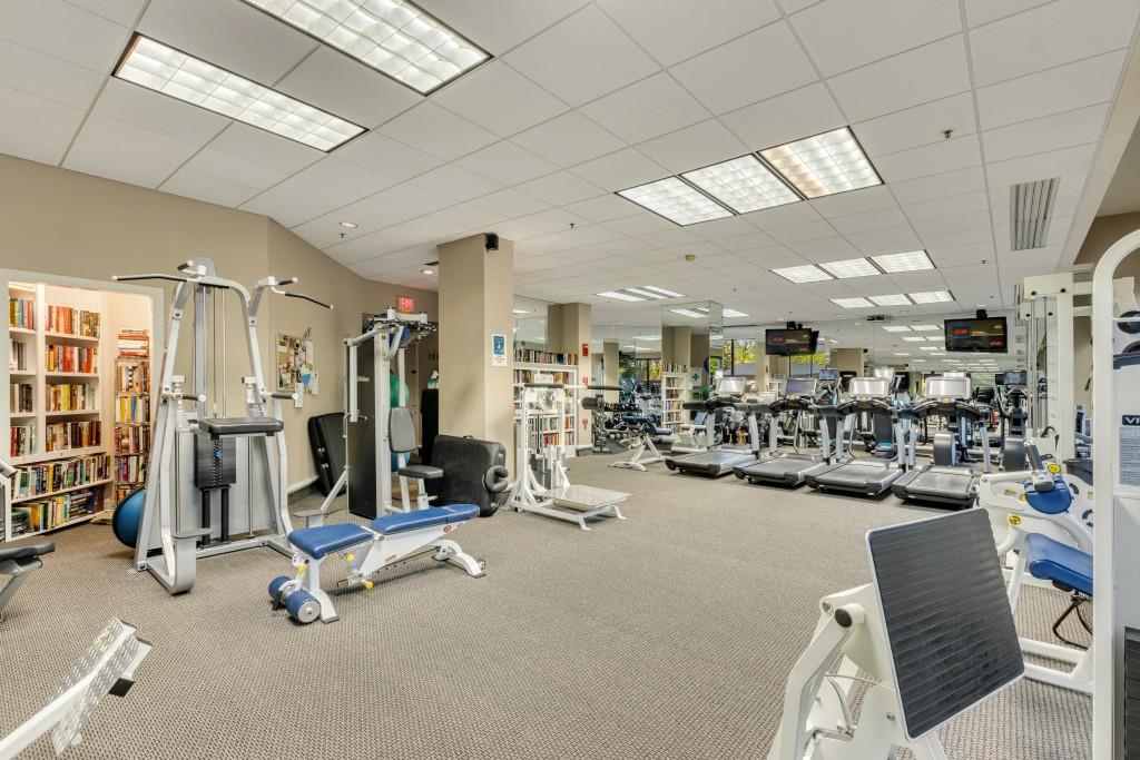 2660 Peachtree Road Unit 5B