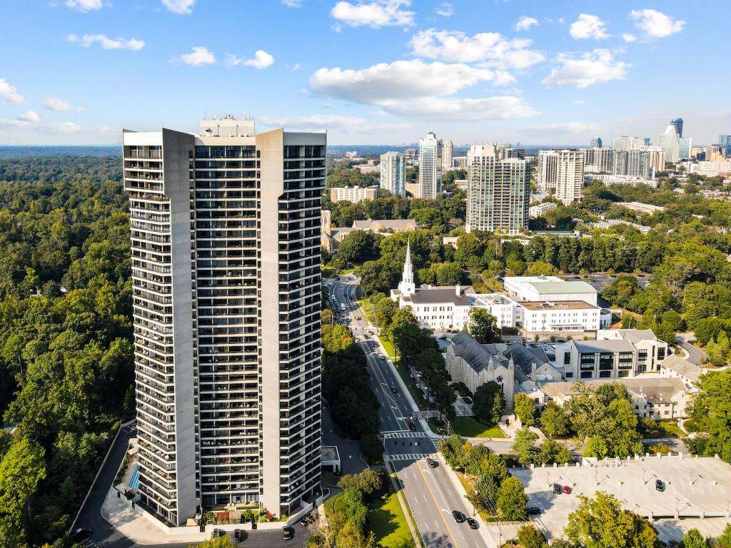 2660 Peachtree Road Unit 5B