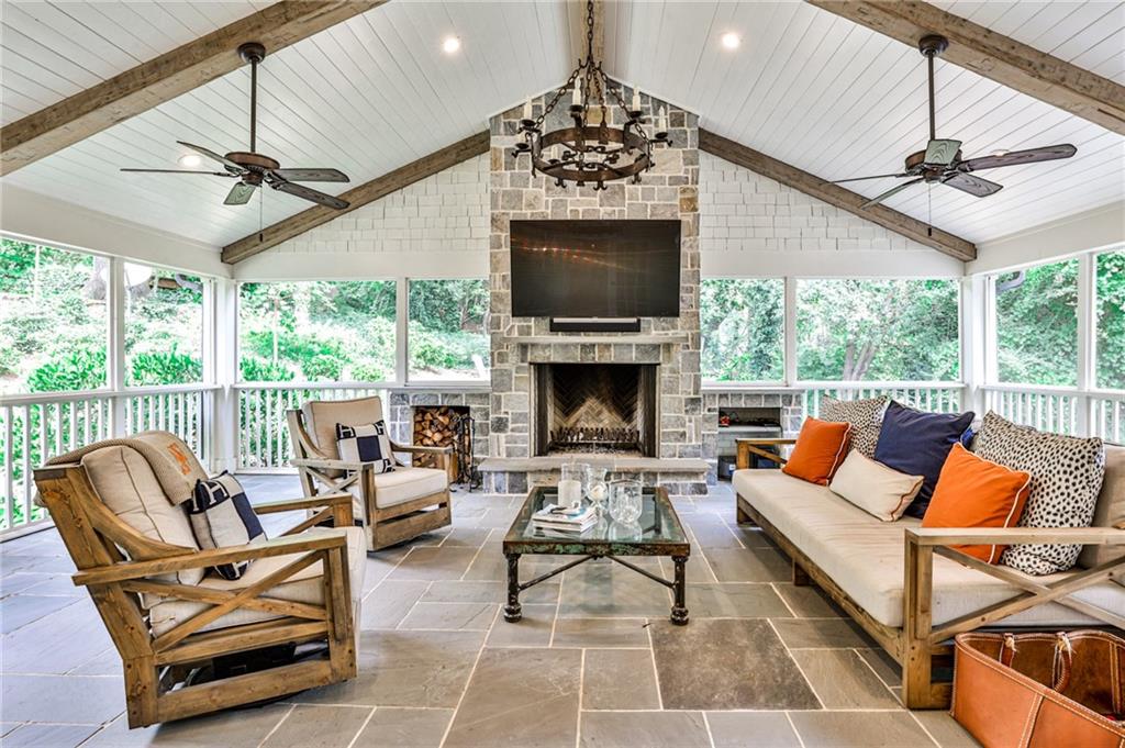 4735 Kitty Hawk Drive