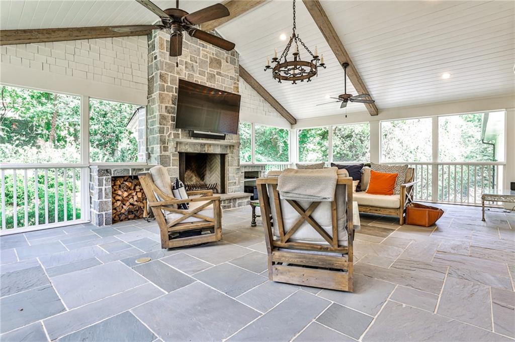 4735 Kitty Hawk Drive
