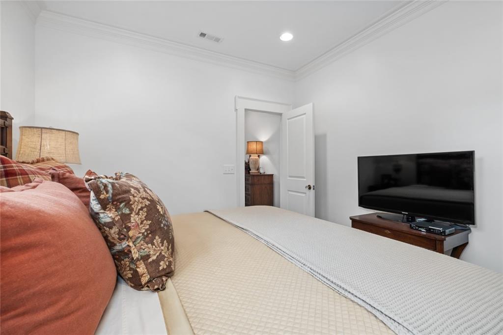 3 Granberry Manor