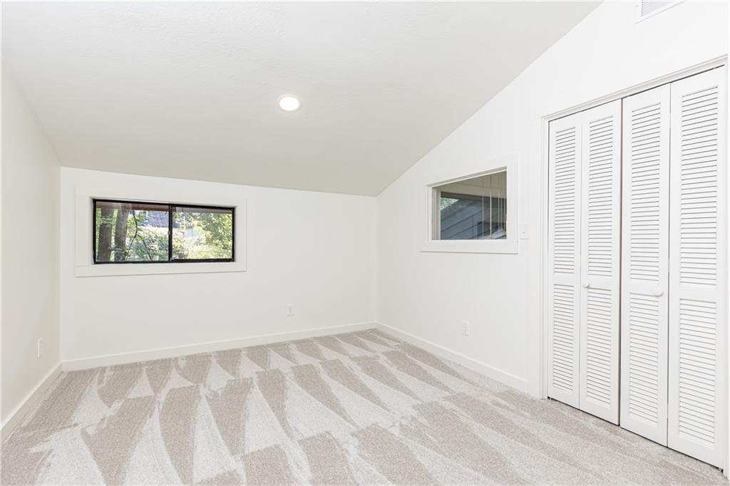 2847 Orchard Knob SE