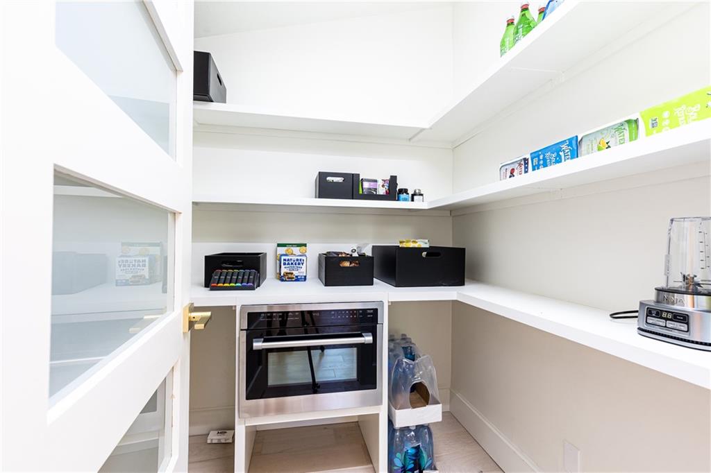 2847 Orchard Knob SE