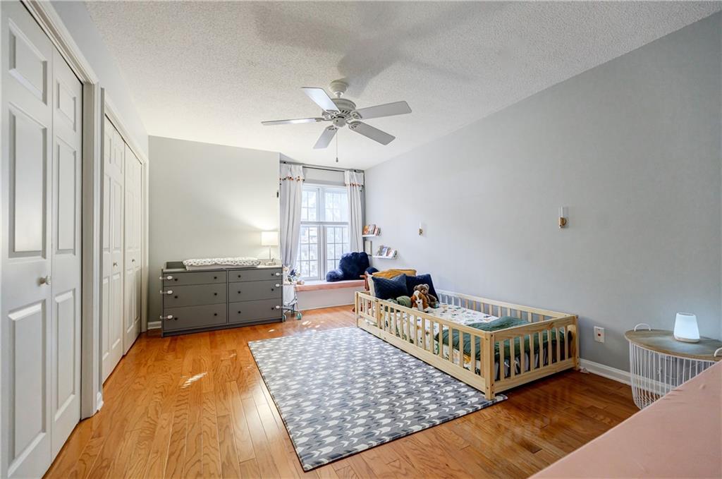 913 Garden Court