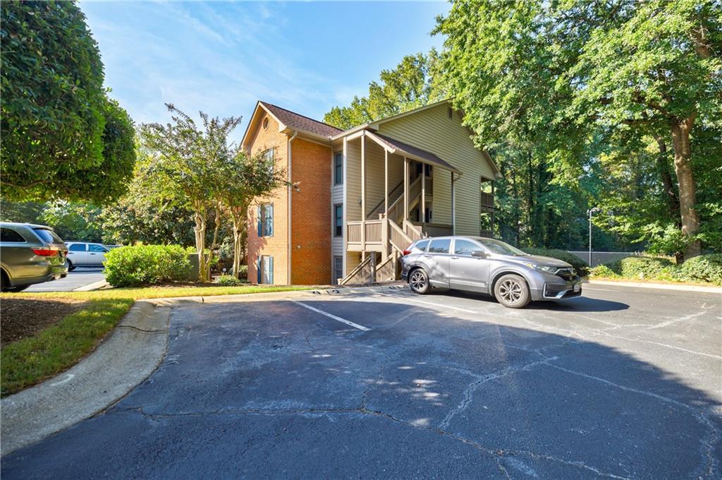913 Garden Court