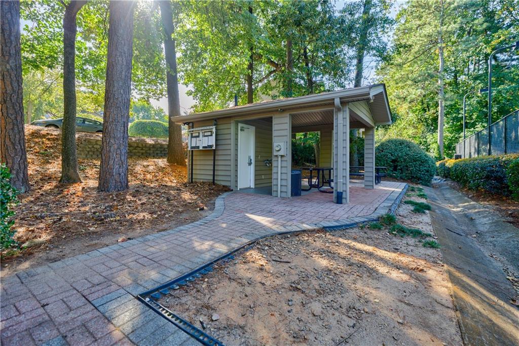 913 Garden Court