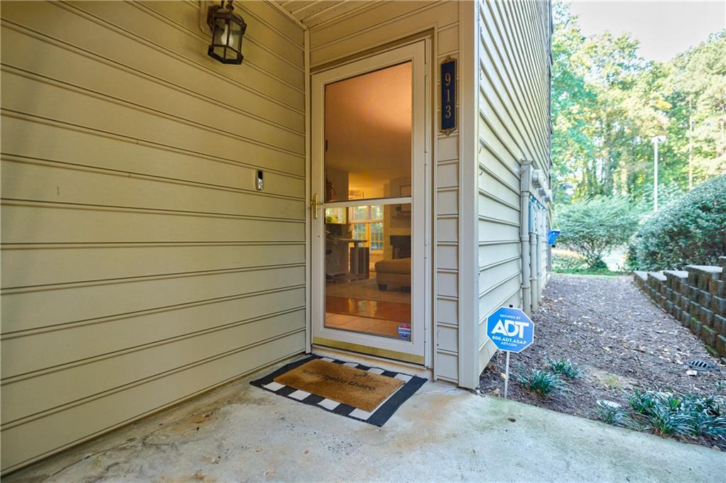 913 Garden Court