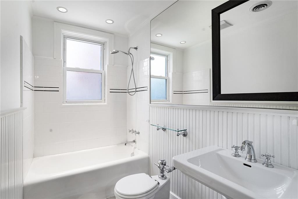 1898 Wycliff Road NW Unit 8