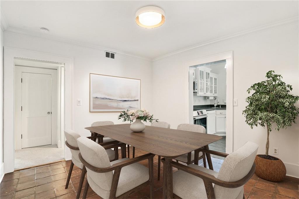 1898 Wycliff Road NW Unit 8