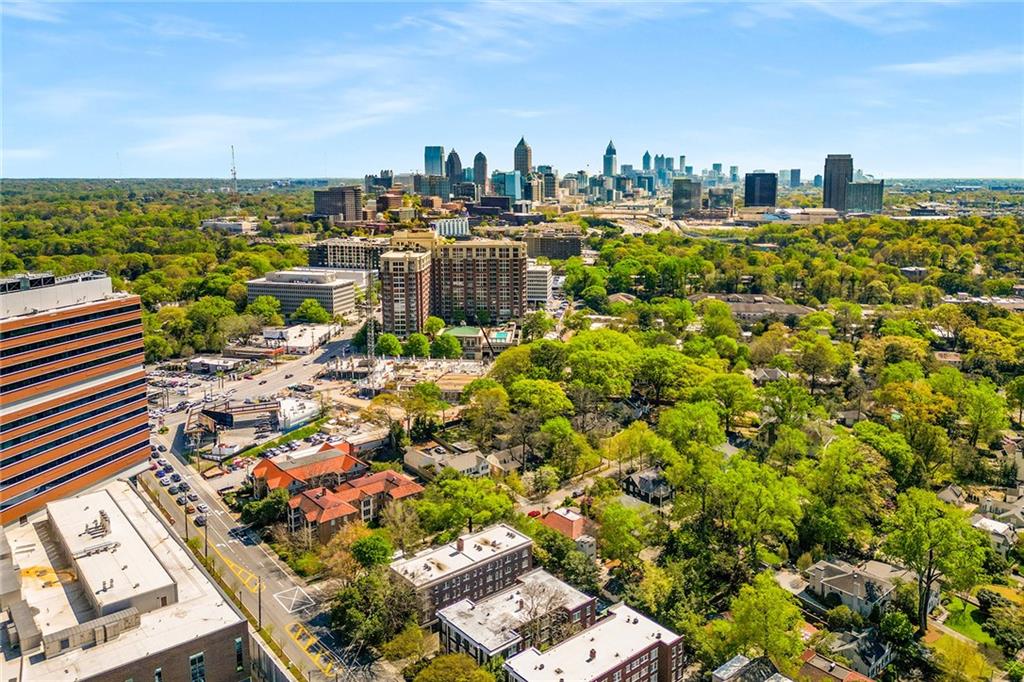 1898 Wycliff Road NW Unit 8